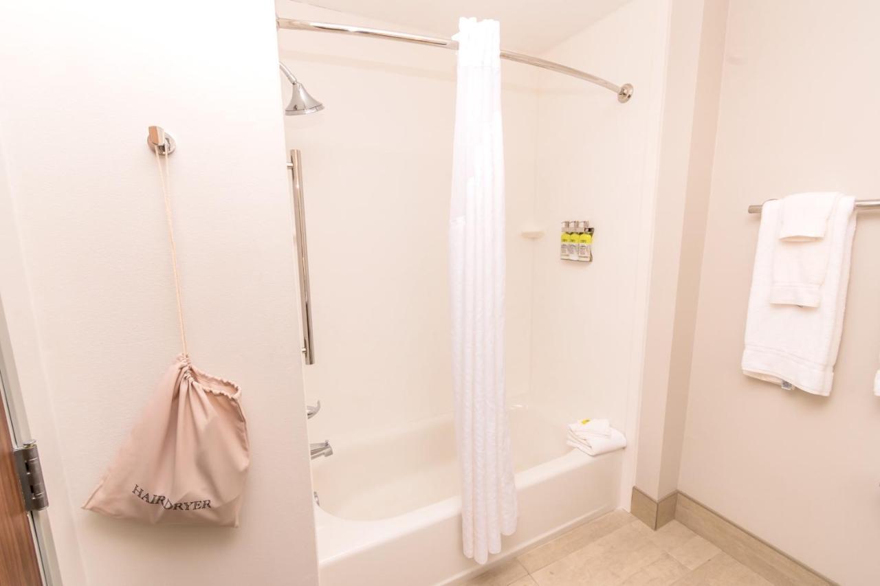 Holiday Inn Express & Suites - Houston Iah - Beltway 8 By Ihg Aldine Exterior photo