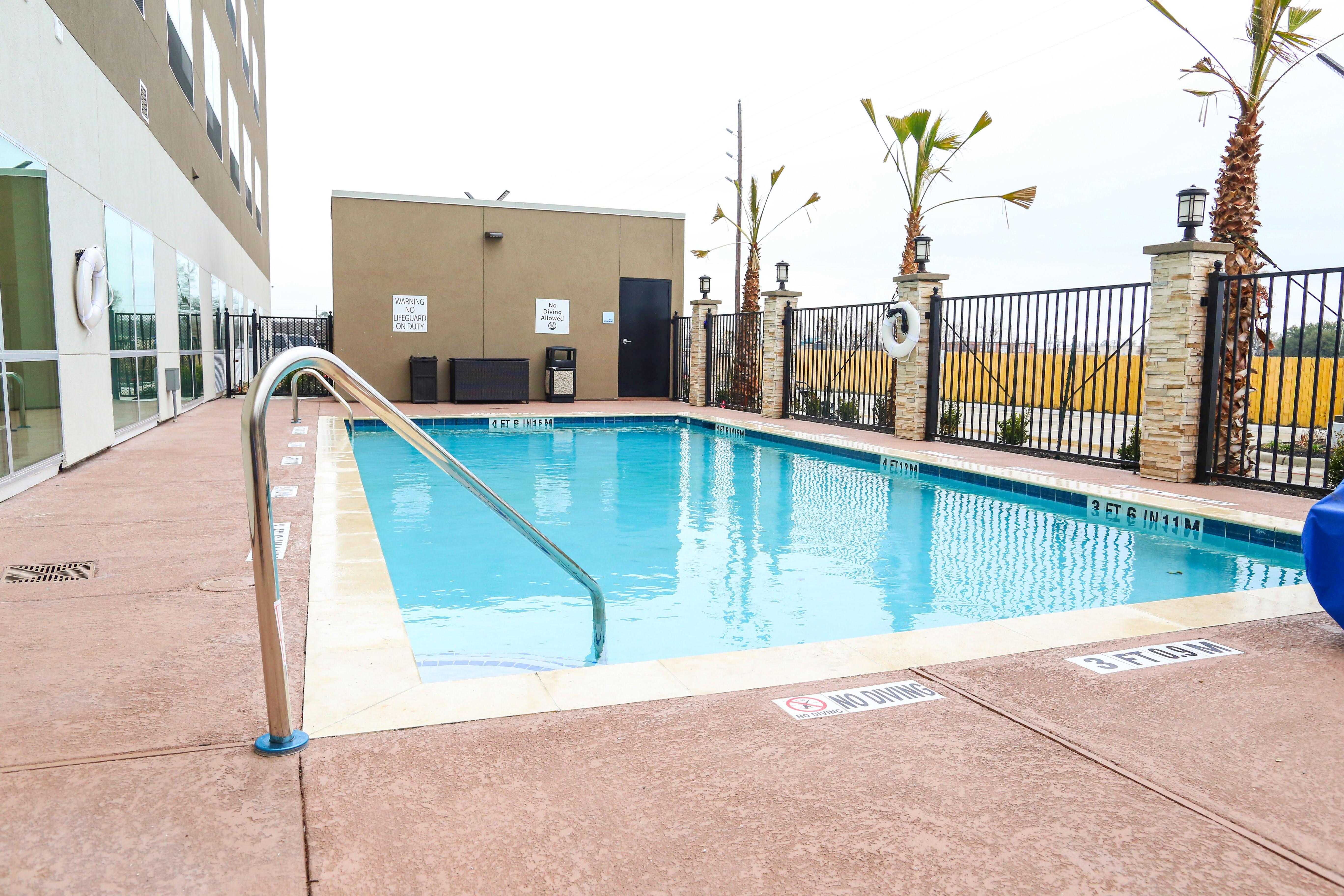 Holiday Inn Express & Suites - Houston Iah - Beltway 8 By Ihg Aldine Exterior photo