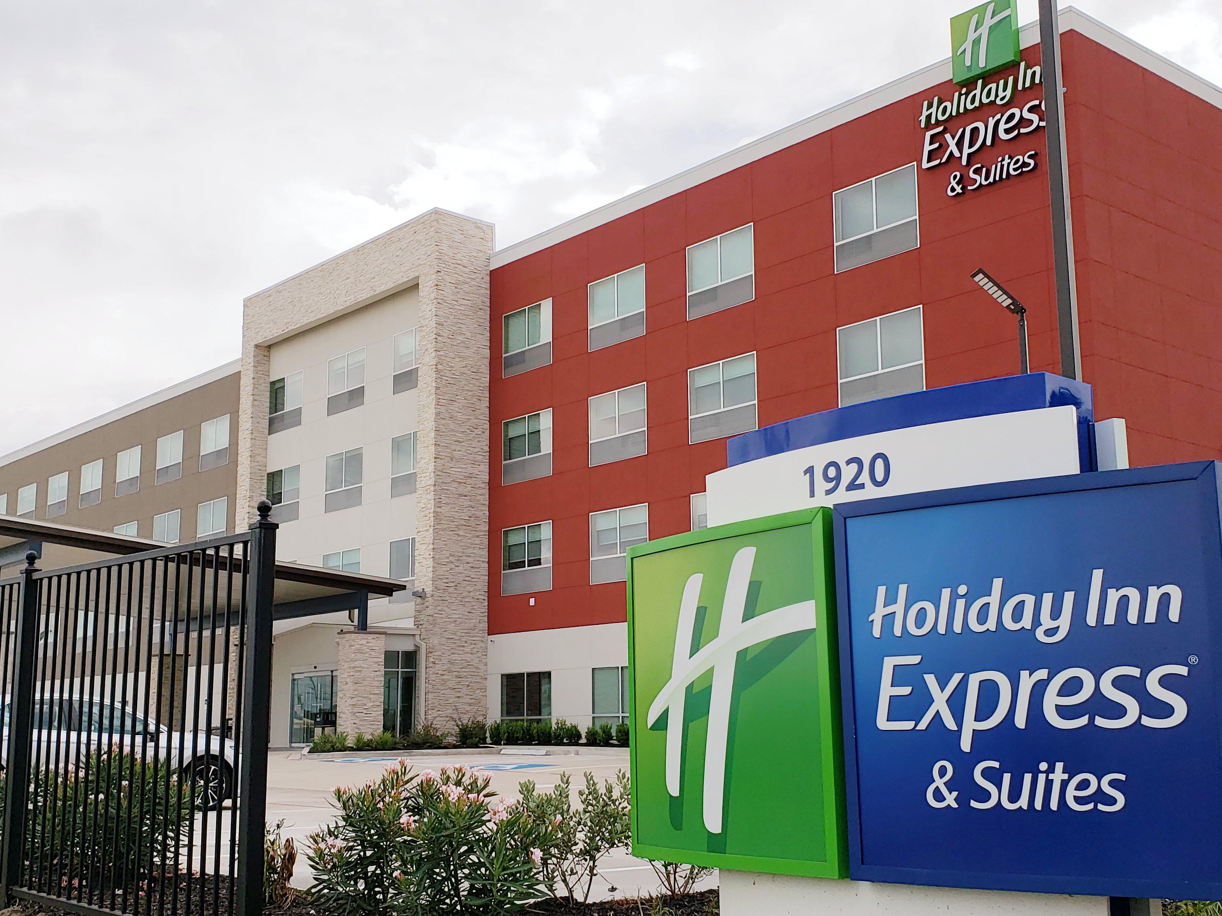 Holiday Inn Express & Suites - Houston Iah - Beltway 8 By Ihg Aldine Exterior photo